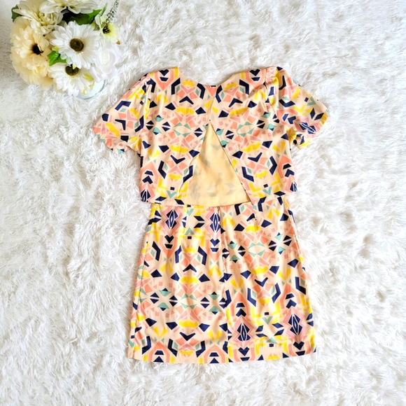 B.P. Collection Med 90s Style Open Back Mini Dress - Picture 3 of 15